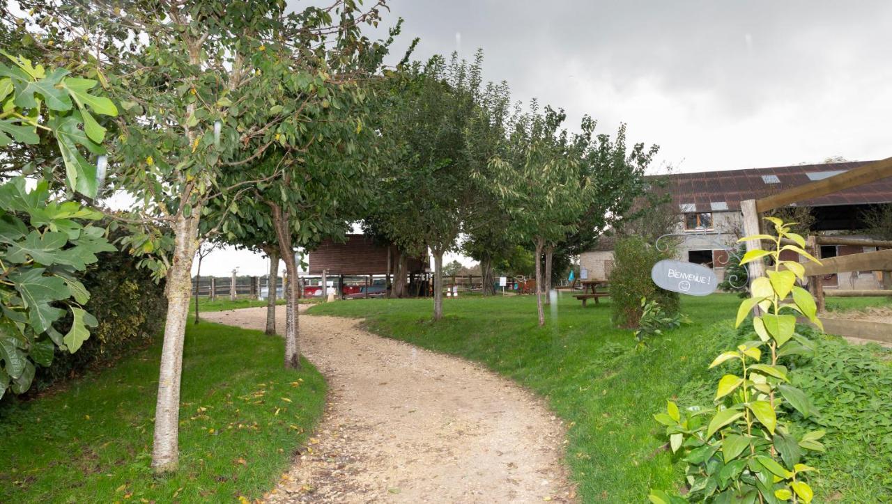 Apartmán La Ferme Des Nonains Montjavoult Exteriér fotografie